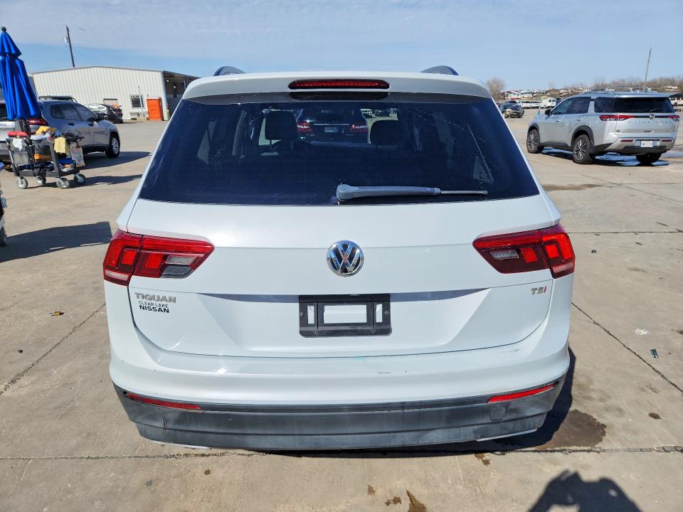 2018 Volkswagen Tiguan VIN 3VV1B7AXXJM123792 COPART salvage auction — FRONT END, Tx - Certificate Of Title, sold $4,000 on 2026-07-02 (photo 6)