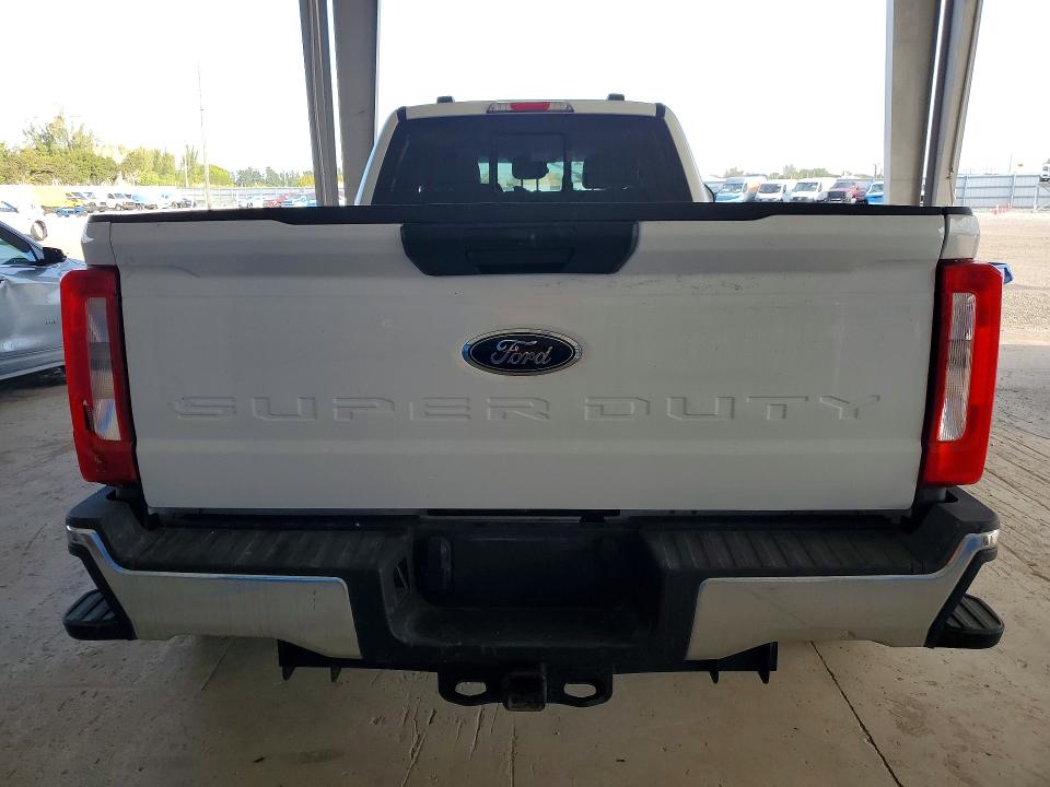 2025 Ford F-350 super duty VIN 1FT8W3DT5SED00730 COPART salvage auction — Water/Flood, FL - CERTIFICATE OF DESTRUCTION, sold $29,750 on 2026-04-15 (photo 6)
