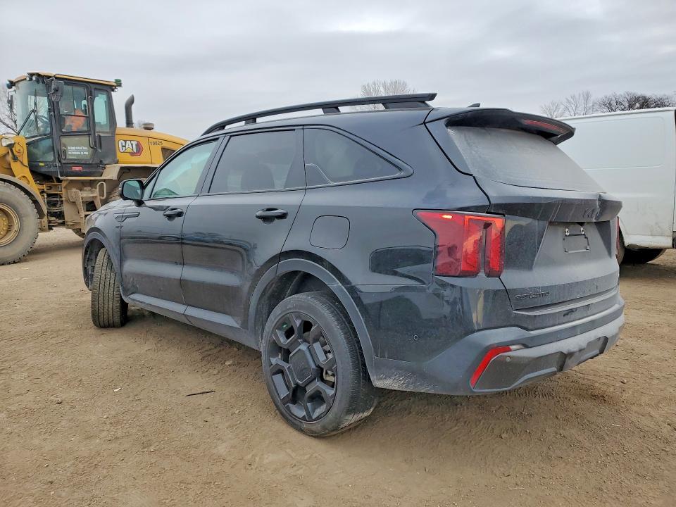 2025 Kia Sorento VIN 5XYRKDJF3SG334273 COPART salvage auction — SIDE, Ia - Cert Of Title-Salvage Title, sold $12,600 on 2026-07-17 (photo 2)