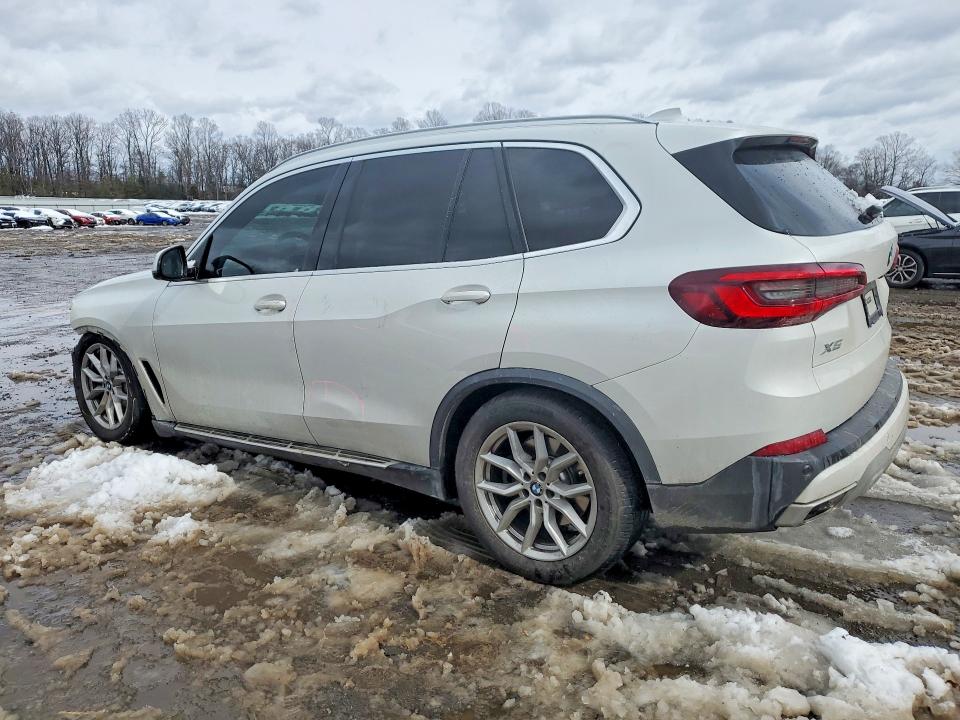 2021 BMW X5 VIN 5UXCR6C01M9E97564 COPART salvage auction — FRONT END, Md - Cert Of Salvage > 75% Damage, sold $225 on 2026-07-31 (photo 2)