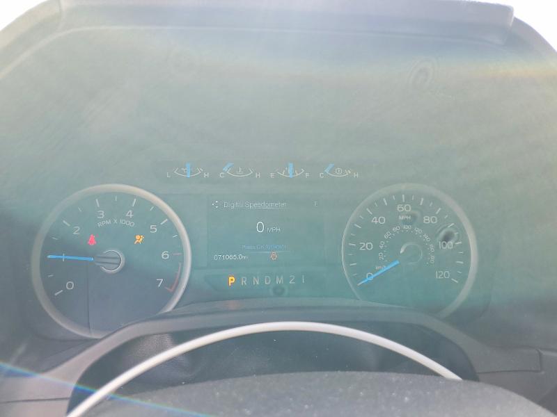2016 Ford F-150 lightning VIN 1FTEW1CF8GKE72259 COPART salvage auction — SIDE, Tx - Salvage Vehicle Title, sold $8,300 on 2026-08-18 (photo 9)