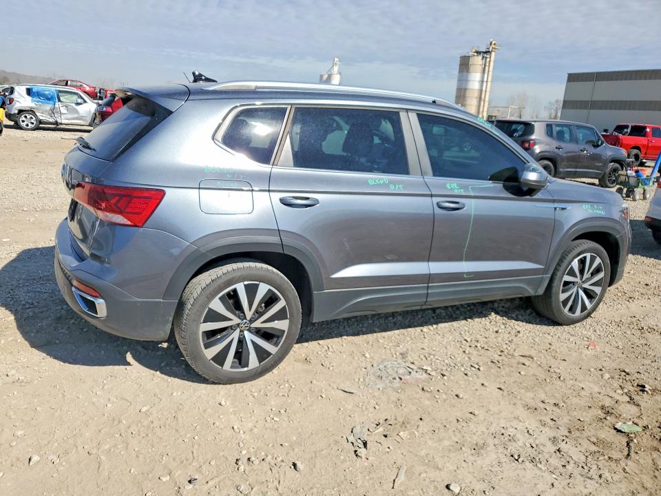 2022 Volkswagen Taos VIN 3VVTX7B2XNM073513 COPART salvage auction — FRONT END, Mo - Salvage Certificate Of Title, sold $6,800 on 2026-07-09 (photo 3)