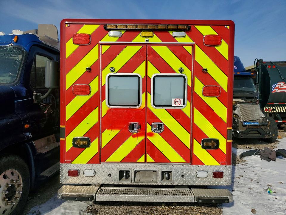 2019 Ford F-550 VIN 1FDUF5HT1KEC16047 COPART salvage auction — ROLLOVER, In - Cert Of Title-Salvage Title, sold $26,250 on 2026-07-21 (photo 6)