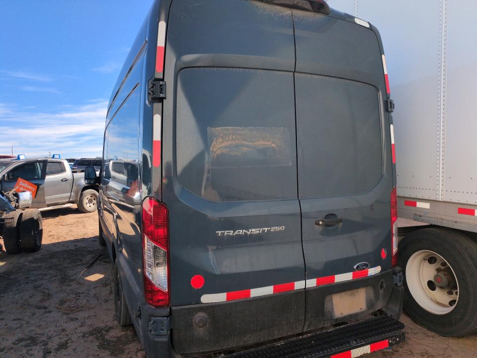 2020 Ford Transit VIN 1FTBR3X87LKB32452 COPART salvage auction — NORMAL WEAR, Nm - Certificate Of Title, sold $15,400 on 2026-07-30 (photo 2)