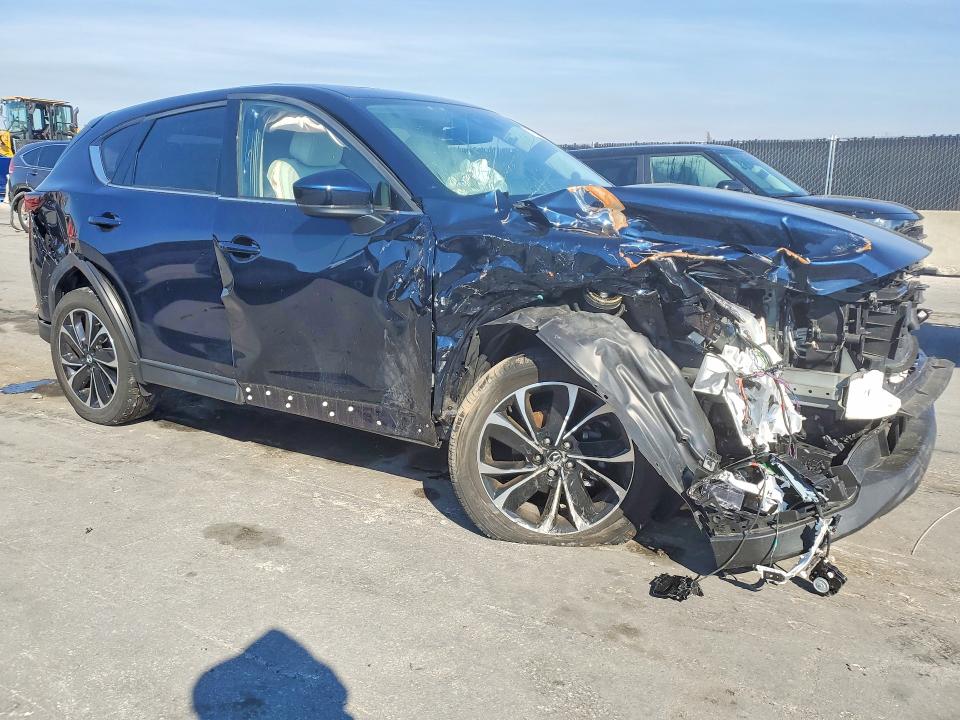 2023 Mazda Cx-5 VIN JM3KFBDM7P0210564 COPART salvage auction — FRONT END, Salvage Title, sold $2,200 on 2026-07-21 (photo 4)