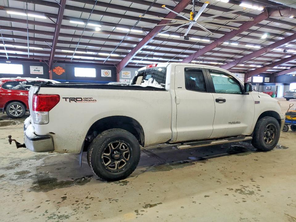 2010 Toyota Tundra VIN 5TFUY5F12AX133908 COPART salvage auction — REAR END, In - Certificate Of Title, sold $5,000 on 2026-07-30 (photo 3)