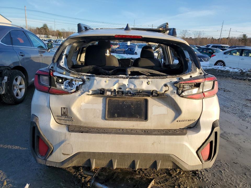 2024 Subaru Xv VIN JF2GUADCXR8294567 COPART salvage auction — ROLLOVER, Salvage Title, sold $1,900 on 2026-07-31 (photo 6)