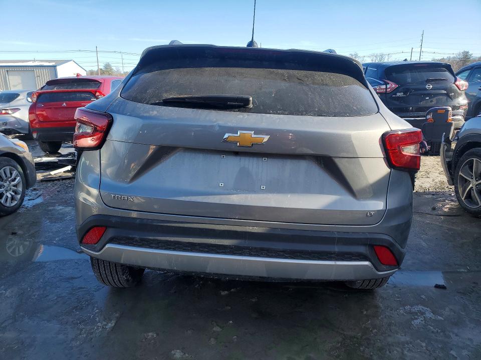 2025 Chevrolet Trax VIN KL77LHEP1SC314927 COPART salvage auction — FRONT END, Ma - Cert Of Title-Salvage, sold $5,600 on 2026-07-08 (photo 6)