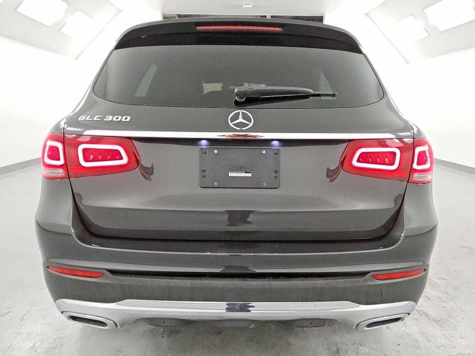 2021 Mercedes-benz Glc class VIN W1N0G8DB7MV323386 COPART salvage auction — NORMAL WEAR, Ca - Dis/Dlr/Exp Only Clean Title, sold $18,100 on 2026-07-07 (photo 6)