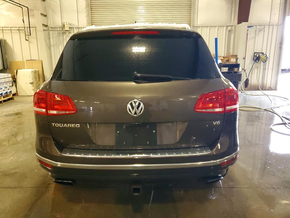 2015 Volkswagen Touareg VIN WVGEF9BP8FD006824 COPART salvage auction — FRONT END, Mn - Certificate Of Title (P), sold $3,900 on 2026-07-06 (photo 6)