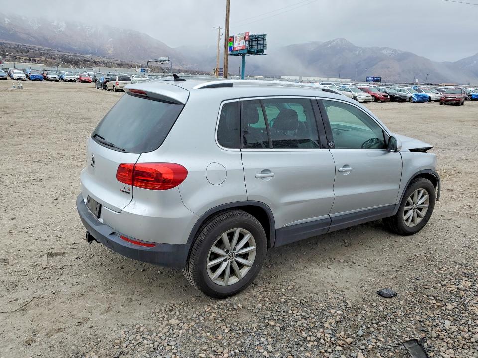 2017 Volkswagen Tiguan VIN WVGSV7AX8HK011127 COPART salvage auction — FRONT END, Id - Salvage Certificate Of Title, sold $975 on 2026-07-06 (photo 3)