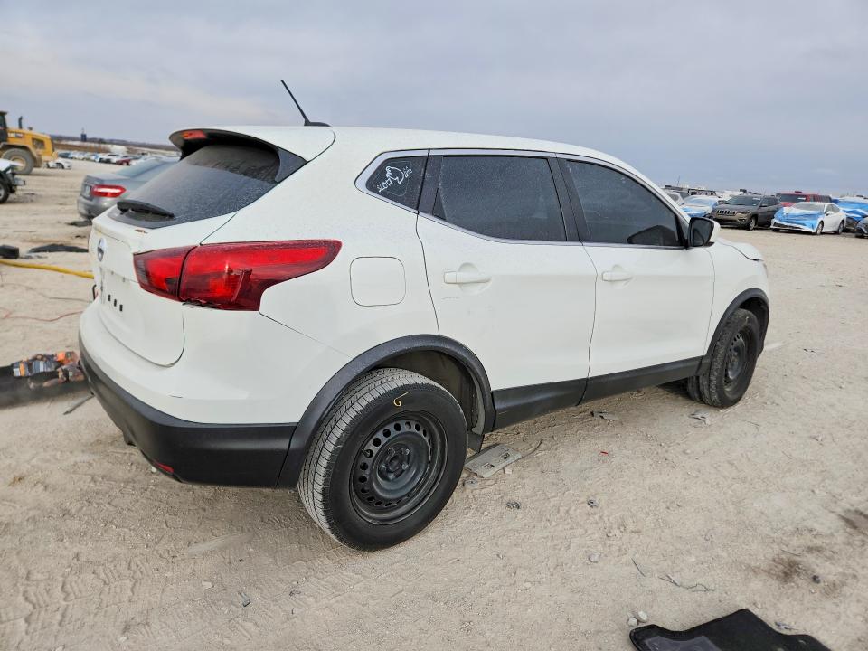 2019 Nissan VIN JN1BJ1CP1KW228810 COPART salvage auction — FRONT END, NE - CERT OF TITLE-SALVAGE, sold $225 on 2026-07-28 (photo 3)