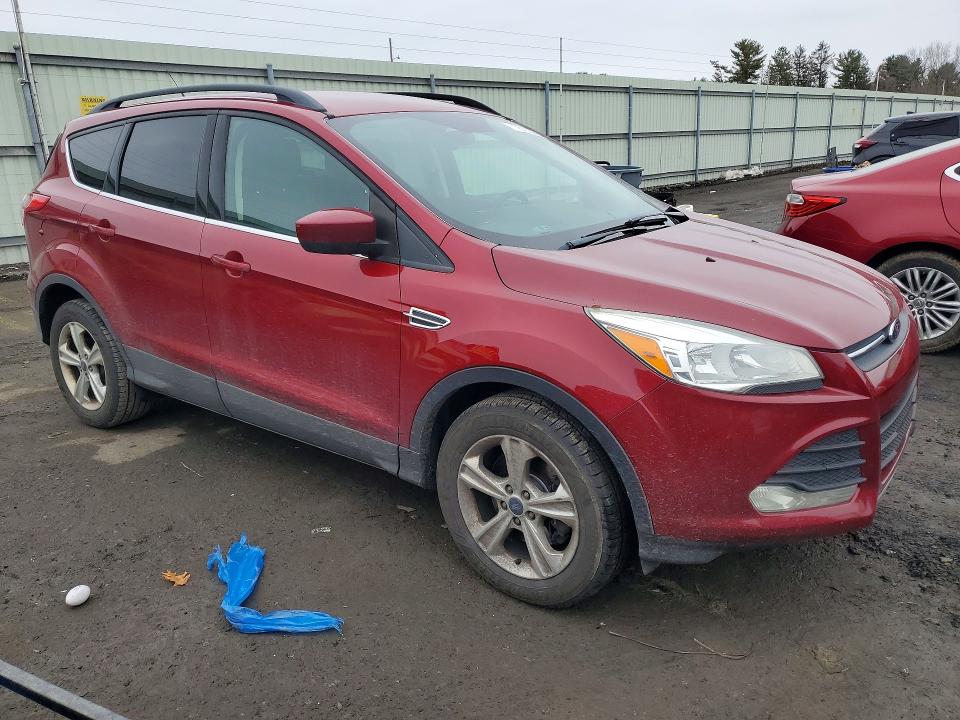 2016 Ford Escape VIN 1FMCU9GXXGUC17420 COPART salvage auction — MINOR DENT/SCRATCHES, Pa - Certificate Of Salvage, sold $1,100 on 2026-07-02 (photo 4)