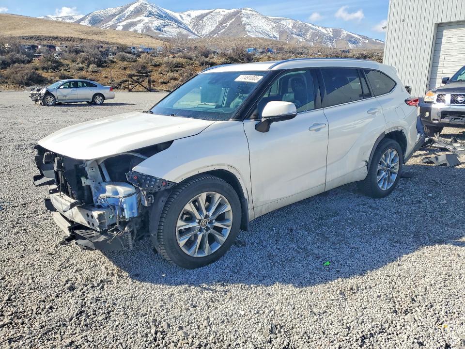 2020 Toyota Highlander VIN 5TDDZRBH6LS050935 COPART salvage auction — FRONT END, Nv - Salvage Title, sold $13,500 on 2026-07-16 (photo 1)