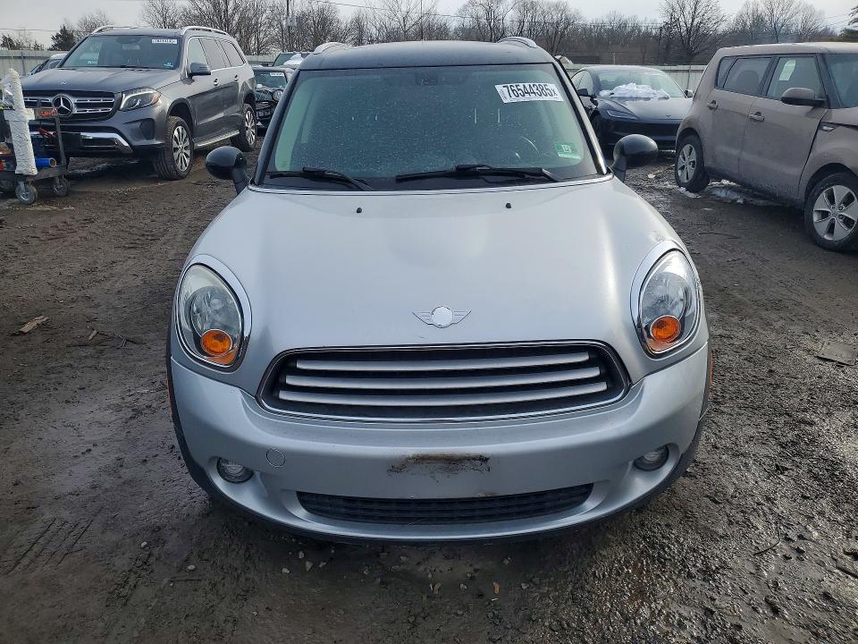 2014 Mini Cooper VIN WMWZB3C58EWR38968 COPART salvage auction — SIDE, NJ - CERT OF TITLE-SALVAGE, sold $400 on 2026-07-31 (photo 5)
