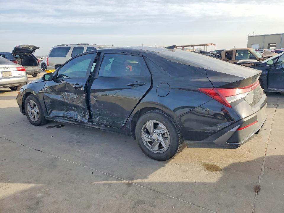 2025 Hyundai Elantra VIN KMHLL4DG3SU074250 COPART salvage auction — SIDE, Salvage Title, sold $4,900 on 2026-07-13 (photo 2)