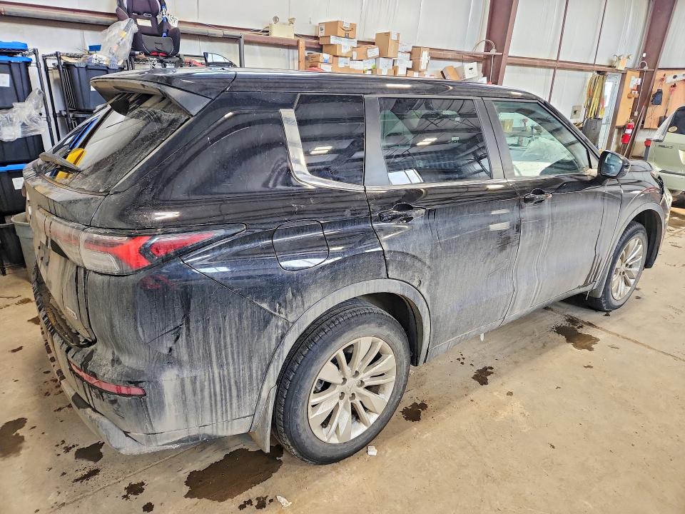 2025 Mitsubishi Outlander VIN JA4J4UA88SZ617787 COPART salvage auction — FRONT END, Ab - Bos - Salvage, sold $10,200 on 2026-07-02 (photo 3)