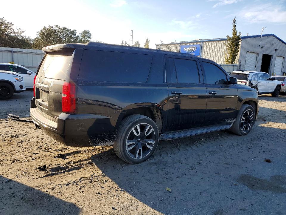 2020 Chevrolet Suburban VIN 1GNSKHKC8LR101352 COPART salvage auction — MINOR DENT/SCRATCHES, Ga - Certificate Of Title, sold $4,400 on 2026-07-02 (photo 3)