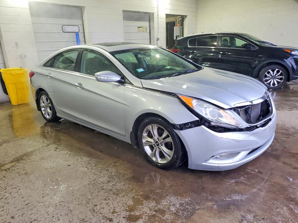 2013 Hyundai Sonata VIN 5NPEC4AC0DH671402 COPART salvage auction — FRONT END, Il - Salvage Certificate, sold $725 on 2026-07-17 (photo 4)