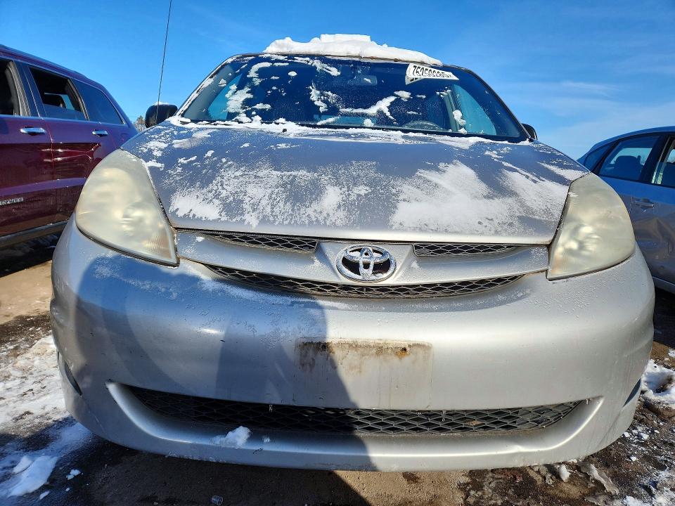 2010 Toyota Sienna VIN 5TDJK4CC0AS028200 COPART salvage auction — FRONT END, Ct - Certificate Of Title, sold $1,600 on 2026-07-31 (photo 5)