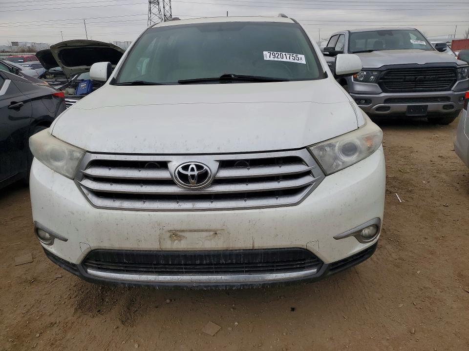2012 Toyota Highlander VIN 5TDBK3EH9CS120710 COPART salvage auction — MINOR DENT/SCRATCHES, Fl - Certificate Of Title, sold $4,300 on 2026-07-28 (photo 5)