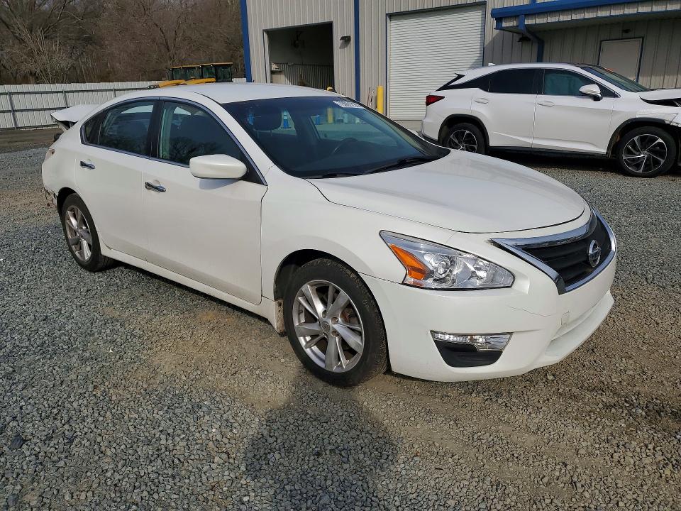 2013 Nissan Altima VIN 1N4AL3APXDN443389 COPART salvage auction — REAR END, Nc - Salvage Certificate Of Title, sold $525 on 2026-07-02 (photo 4)