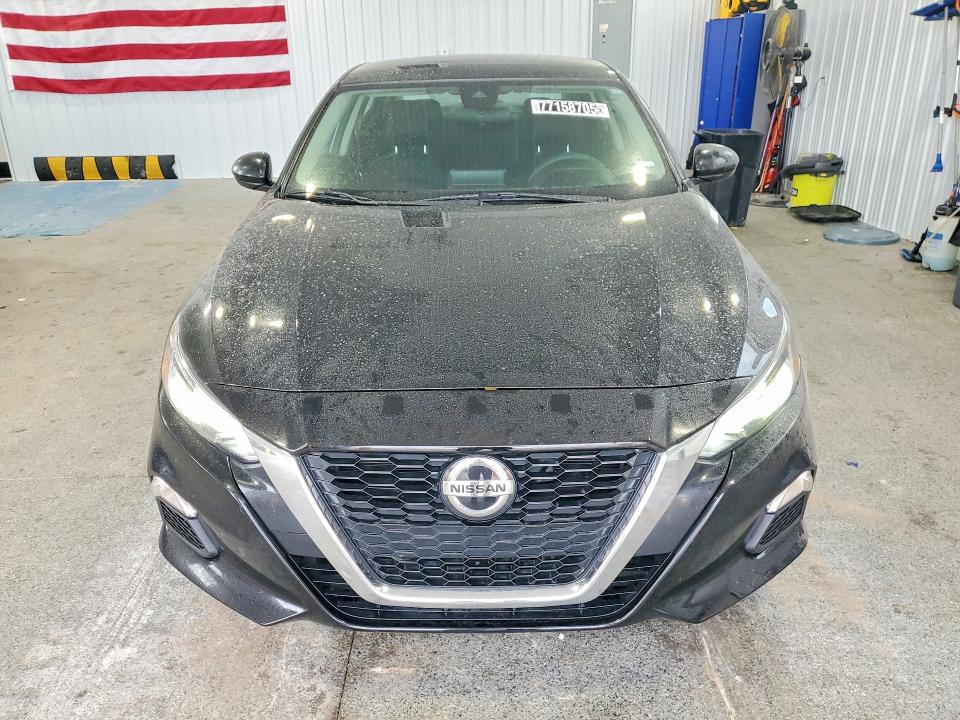 2021 Nissan Altima VIN 1N4BL4DV9MN400683 COPART salvage auction — MINOR DENT/SCRATCHES, WV - CERTIFICATE OF TITLE, sold $5,200 on 2026-07-07 (photo 5)