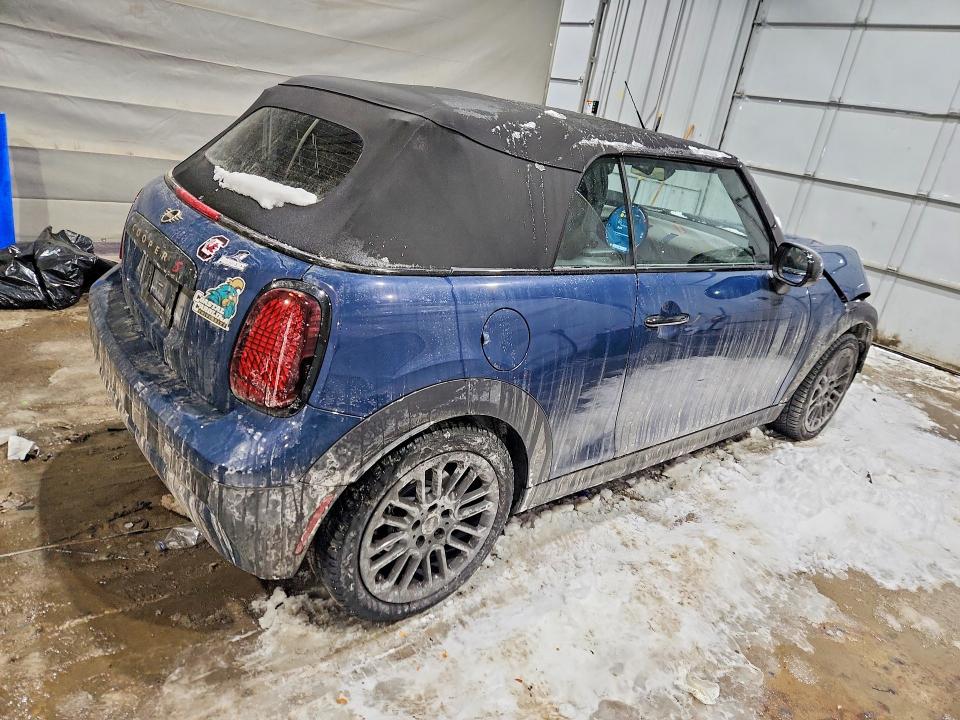 2025 Mini Cooper VIN WMW23GX09S2X48586 COPART salvage auction — FRONT END, Nh - Cert Of Title-Salvage, sold $100 on 2026-07-23 (photo 3)