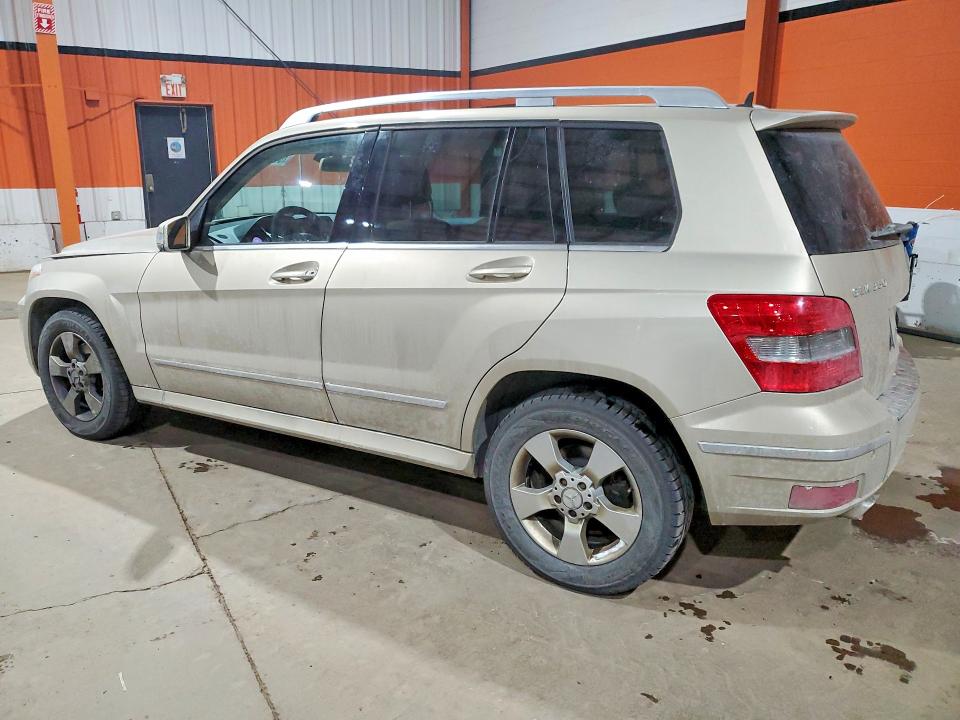 2011 Mercedes-benz Glk-class VIN WDCGG8HBXBF628057 COPART salvage auction — REAR END, AB - BOS - SALVAGE, sold $275 on 2026-07-21 (photo 2)