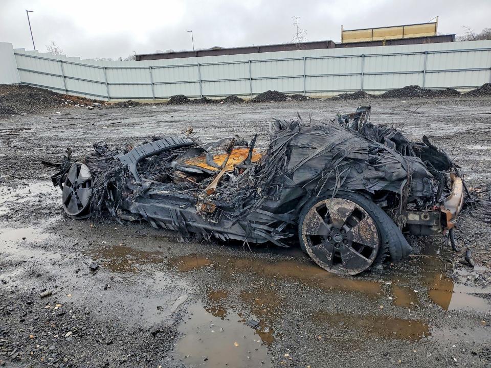 2015 BMW I3 VIN WBY1Z4C58FV501799 COPART salvage auction — BURN, MD - PARTS ONLY-NO TITLE LETTER, sold $200 on 2026-07-10 (photo 2)