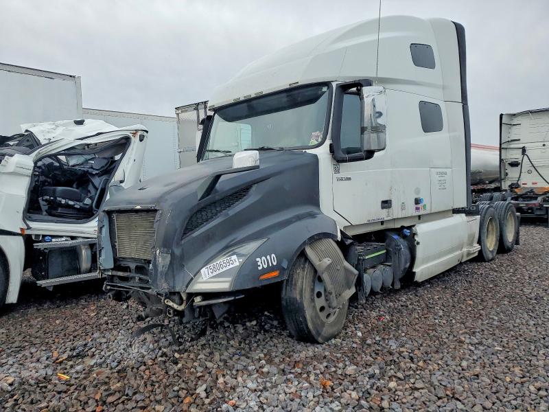 2020 Volvo VIN 4V4NC9EH6LN215345 COPART salvage auction — FRONT END, IN - CERT OF TITLE-SALVAGE TITLE, sold $6,000 on 2026-07-09 (photo 2)