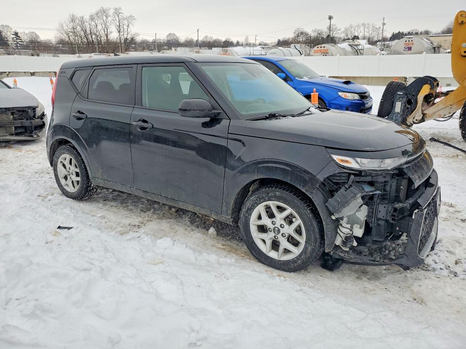 2020 Kia Soul VIN KNDJ23AU1L7083757 COPART salvage auction — FRONT END, Salvage Title, sold $3,250 on 2026-07-10 (photo 4)