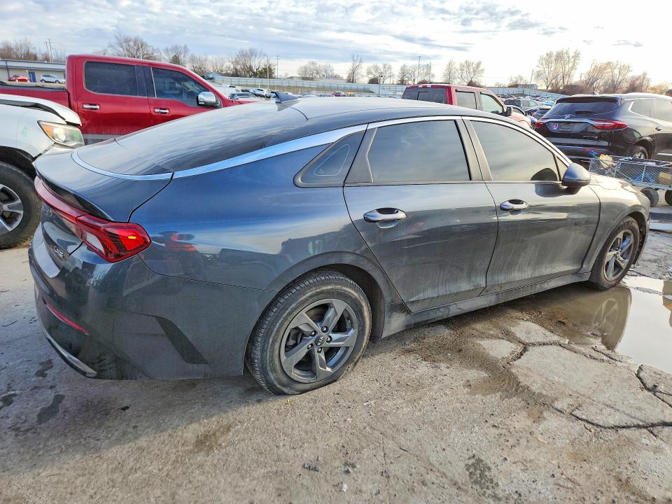 2021 Kia K5 VIN 5XXG14J20MG013760 COPART salvage auction — SIDE, Mo - Salvage Certificate Of Title, sold $3,850 on 2026-07-07 (photo 3)