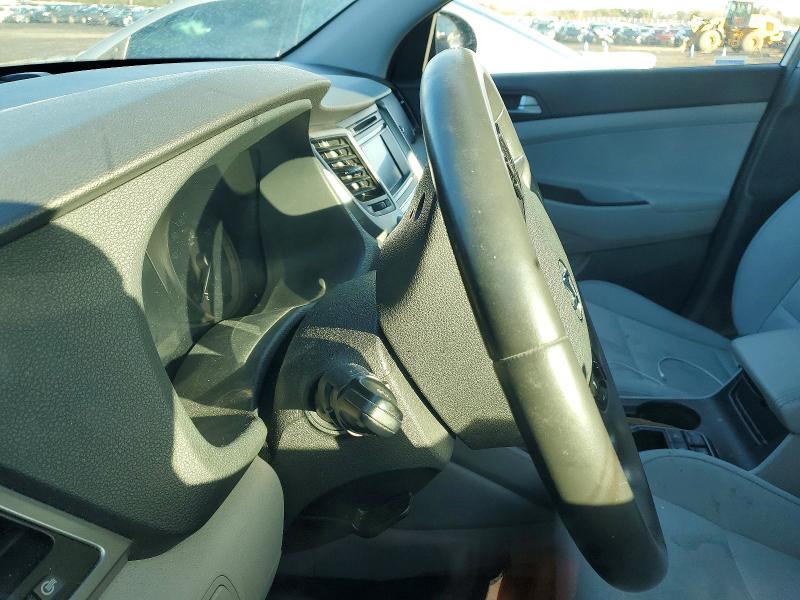 2017 Hyundai Tucson VIN KM8J3CA28HU313696 COPART salvage auction — FRONT END, Md - Cert Of Salvage > 75% Damage, sold $2,850 on 2026-07-14 (photo 9)