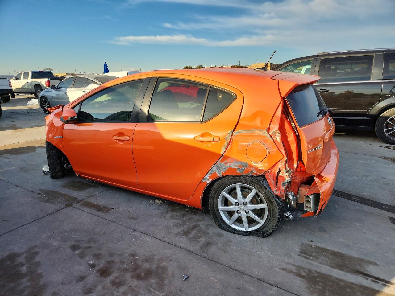 2013 Toyota Prius C VIN JTDKDTB37D1034863 COPART salvage auction — Front End, TX - CERT OF TITLE-REBUILT SALVAGE, sold $900 on 2026-07-02 (photo 2)