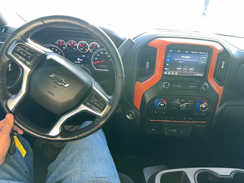 2020 Chevrolet Silverado VIN 3GCUYEED9LG422061 COPART salvage auction — Normal Wear, OK - CERTIFICATE OF TITLE (P), sold $18,400 on 2026-03-10 (photo 9)