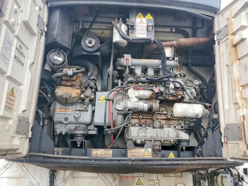 2017 Utility trailer Trailer VIN 1UYVS2539JM850879 COPART salvage auction — SIDE, VA - CERT OF TITLE - SALVAGE, sold $1,750 on 2026-07-09 (photo 7)