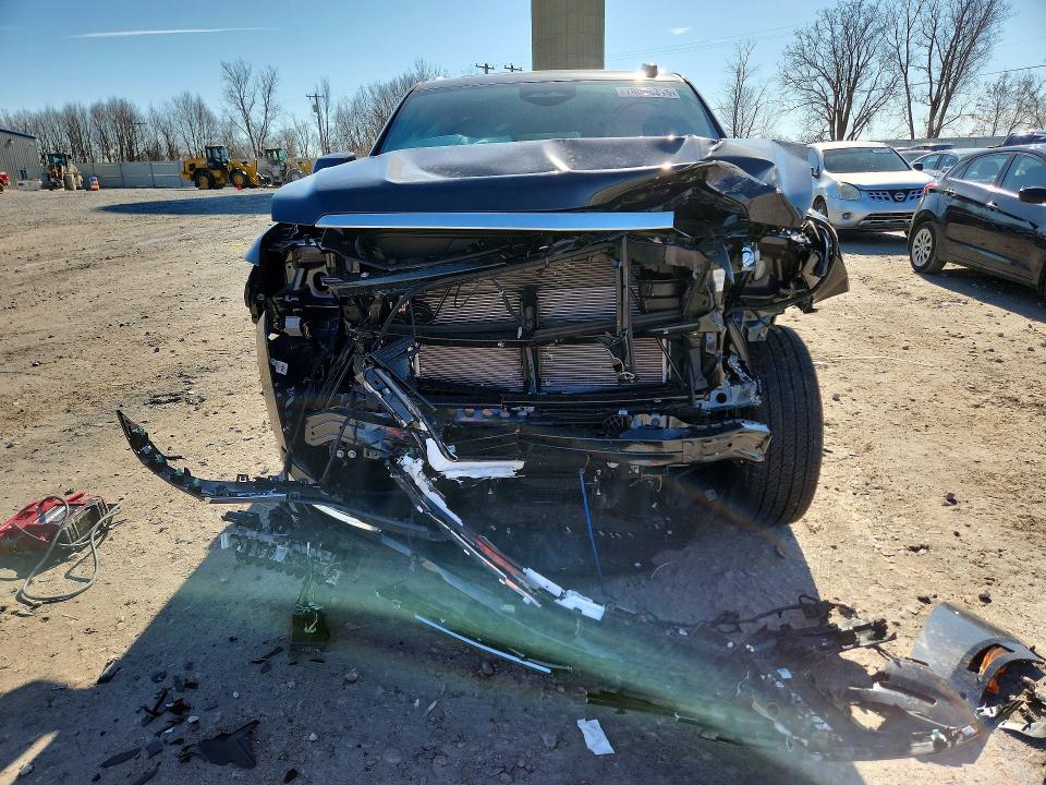 2026 Cadillac Escalade VIN 1GYS9MKL7TR225474 COPART salvage auction — Front End, MI - CERT OF TITLE-SALVAGE VEHICLE, sold $40,000 on 2026-04-09 (photo 5)