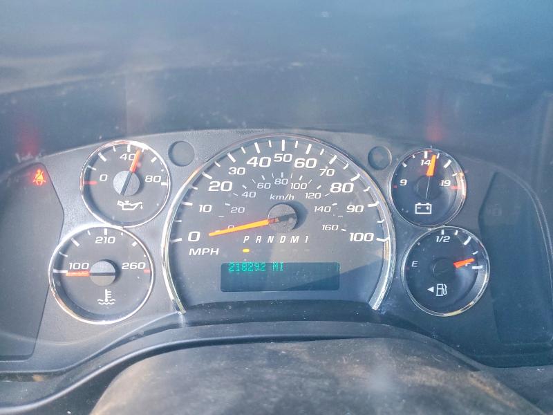 2017 Chevrolet Express 2500 VIN 1GCWGAFF3H1337078 COPART salvage auction — MINOR DENT/SCRATCHES, Ny - Certificate Of Title, sold $2,900 on 2026-07-09 (photo 9)