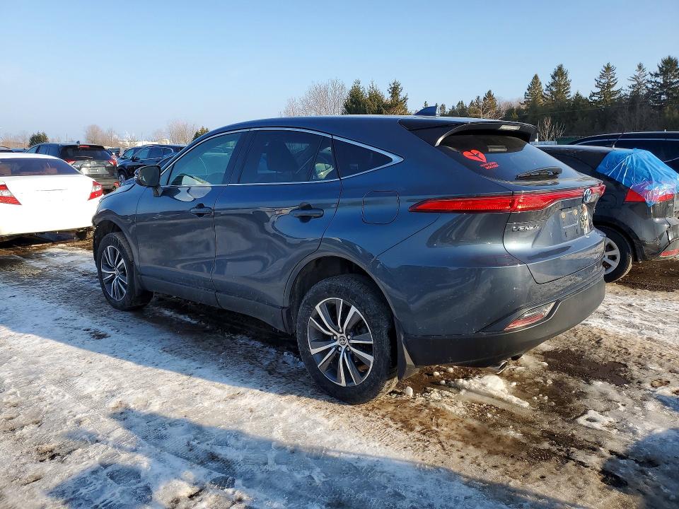 2022 Toyota Venza VIN JTEAAAAH5NJ118621 COPART salvage auction — FRONT END, ON - PERMIT NO BRAND - UNFIT, sold $13,800 on 2026-08-20 (photo 2)
