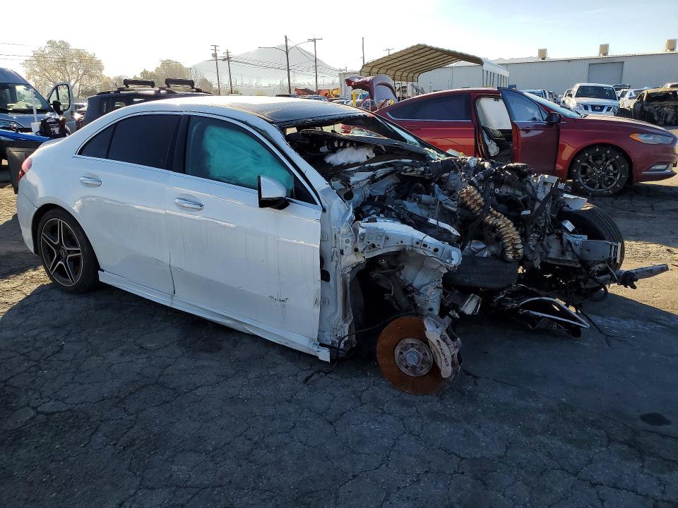 2021 Mercedes-benz A-klasse VIN W1K3G5BB0MJ321773 COPART salvage auction — FRONT END, Ca - Salvage Certificate, sold $825 on 2026-07-13 (photo 4)
