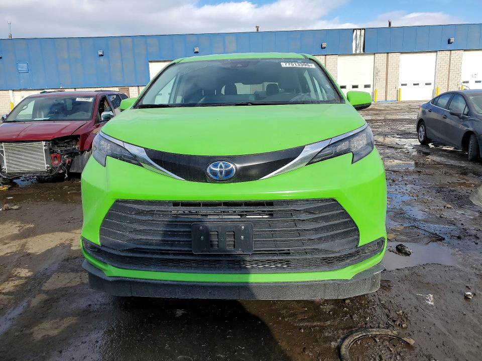 2024 Toyota Sienna VIN 5TDKSKFC0RS128779 COPART salvage auction — REAR END, MO - SALVAGE CERTIFICATE OF TITLE, sold $3,200 on 2026-07-31 (photo 5)