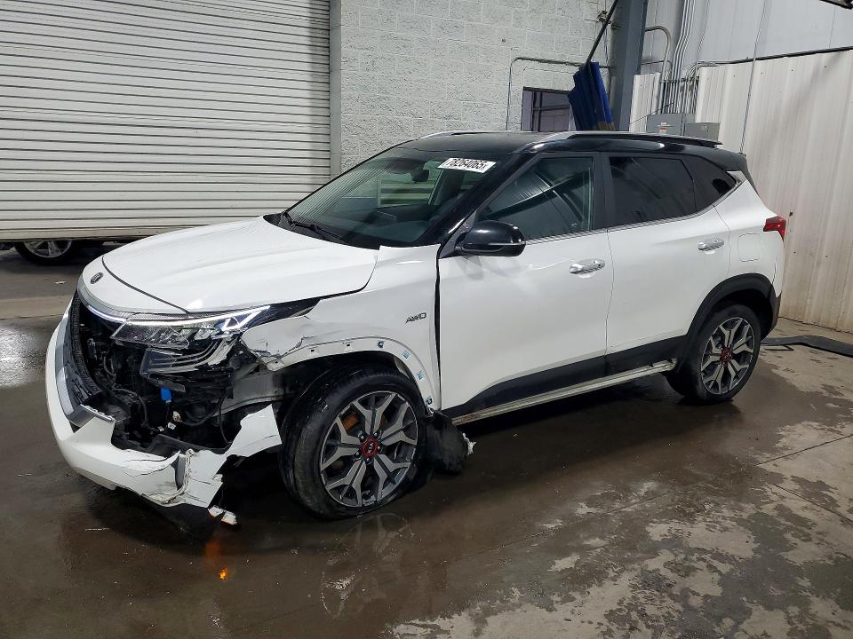 2021 Kia Seltos VIN KNDETCA22M7205508 — COPART salvage auction photo