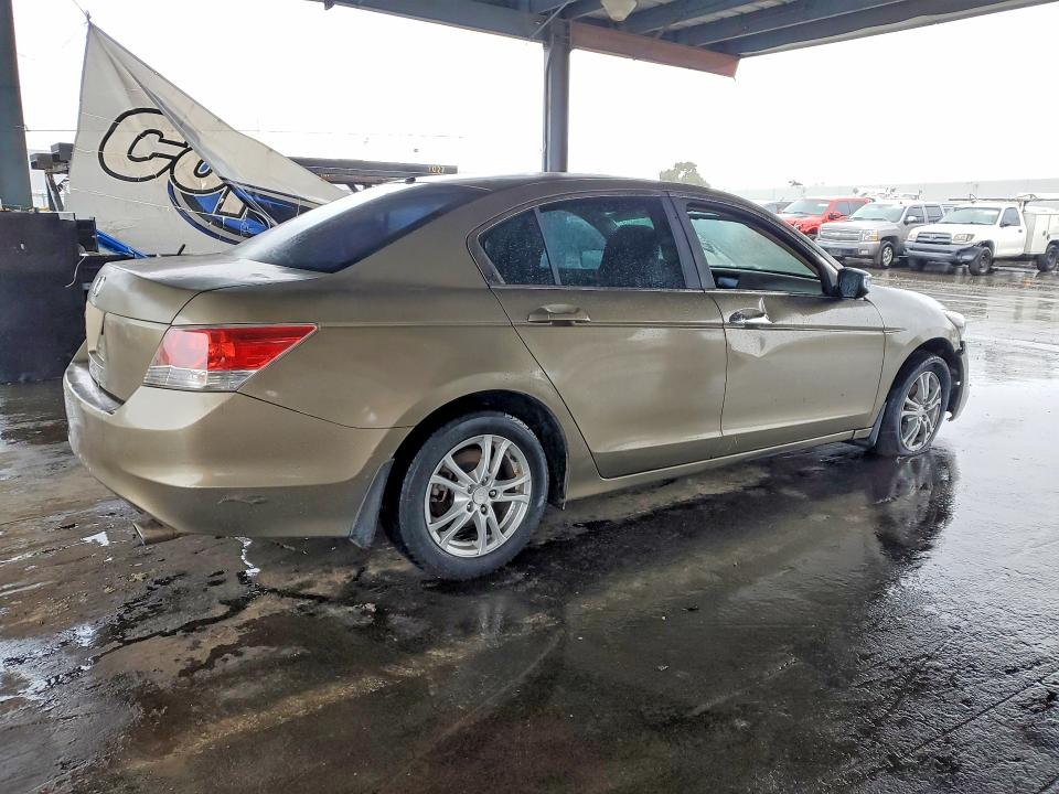 2008 Honda Accord VIN JHMCP26378C011754 COPART salvage auction — FRONT END, Ca - Dis/Dlr/Exp Only Clean Title, sold $825 on 2026-07-21 (photo 3)