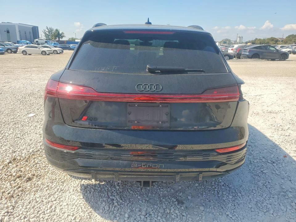 2024 Audi Q8 VIN WA16AAGE5RB017919 COPART salvage auction — REAR END, Other, sold $15,300 on 2026-07-21 (photo 6)