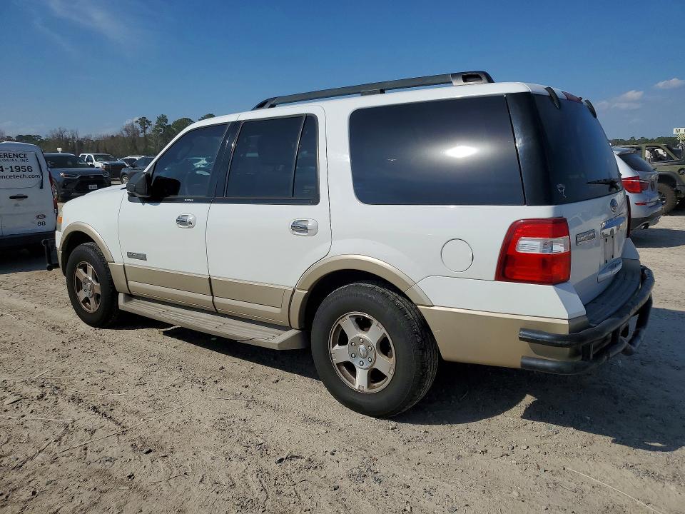 2007 Ford Expedition VIN 1FMFU17547LA71454 COPART salvage auction — NORMAL WEAR, MI - CERTIFICATE OF TITLE, sold $725 on 2026-07-02 (photo 2)