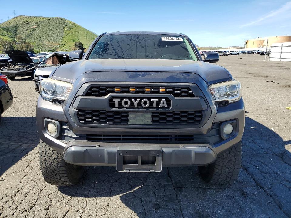 2018 Toyota Tacoma VIN 5TFRZ5CN9JX061275 COPART salvage auction — REAR END, Salvage Title, sold $6,300 on 2026-07-16 (photo 5)