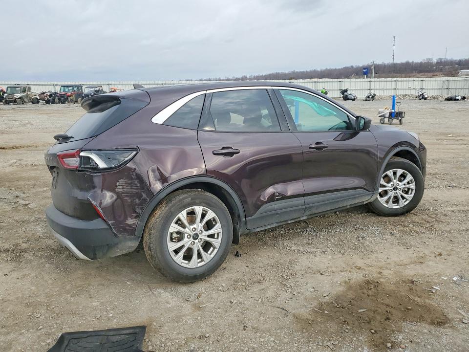 2023 Ford Escape VIN 1FMCU0GN9PUA98804 COPART salvage auction — SIDE, KY - BILL OF SALE/PART ONLY/NO TITL, sold $1,800 on 2026-07-02 (photo 3)