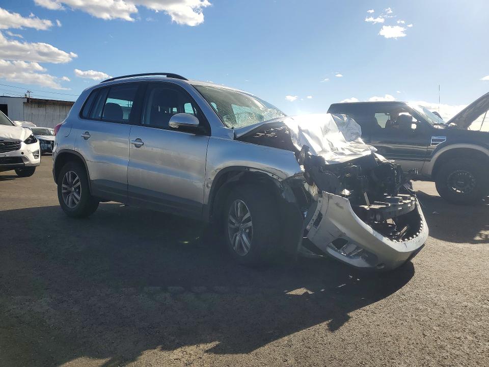 2017 Volkswagen Tiguan VIN WVGAV7AX4HK017759 COPART salvage auction — FRONT END, Other, sold $225 on 2026-08-12 (photo 4)