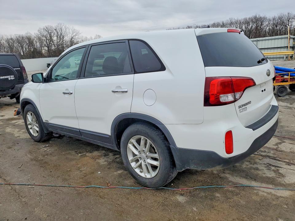 2015 Kia Sorento VIN 5XYKTCA64FG623757 COPART salvage auction — FRONT END, Mo - Salvage Certificate Of Title, sold $1,000 on 2026-07-27 (photo 2)